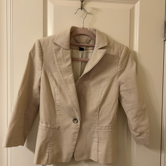 White House Black Market Cream Blazer with Notched Lapel - Picture 1 of 7